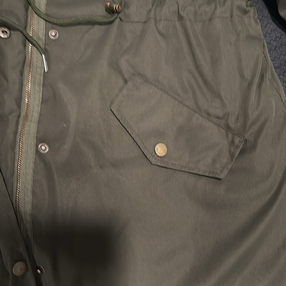 Green jacket - Picture 2 of 8